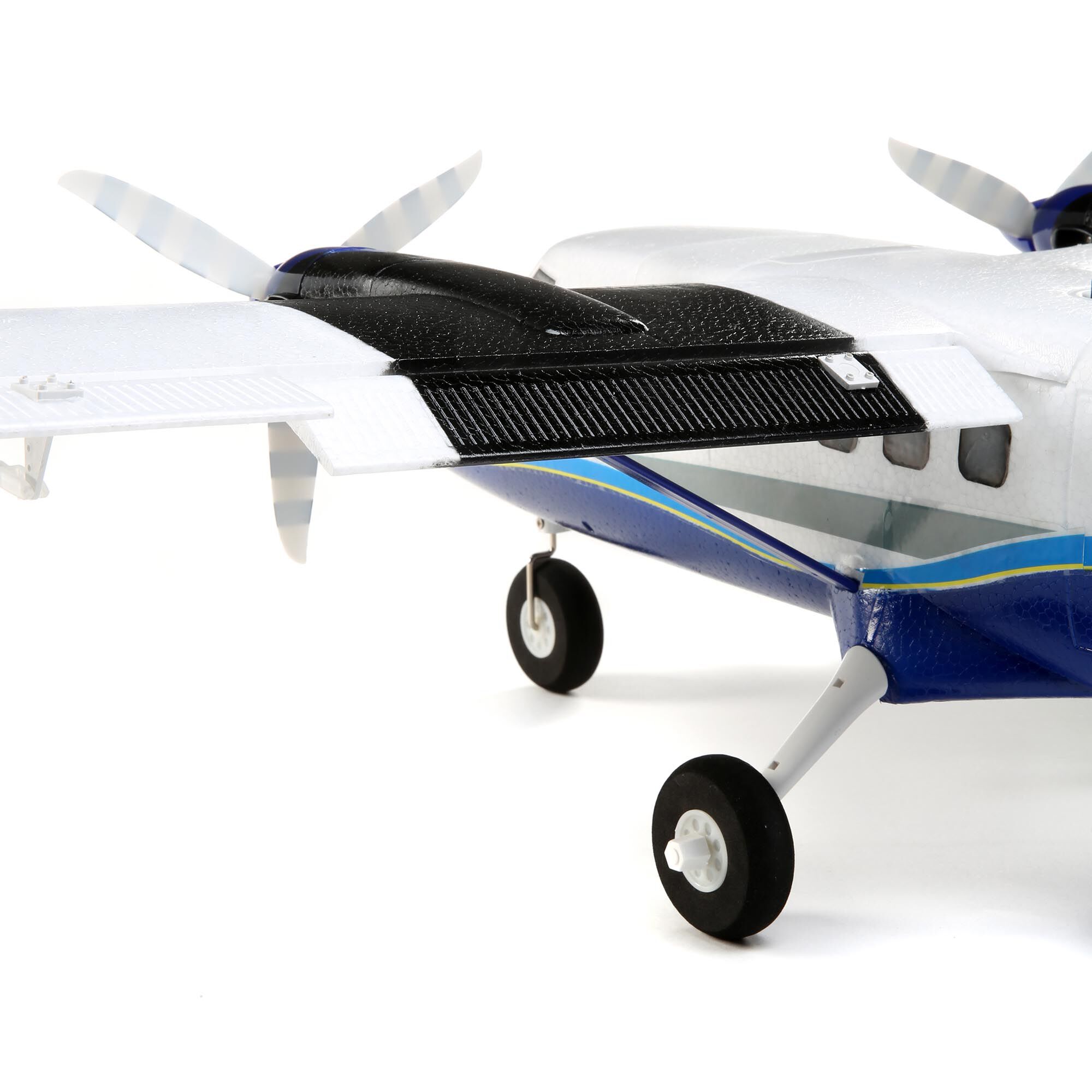 E flite Twin Otter 1.2m BNF Basic with AS3X and SAFE includes Floats e Flite