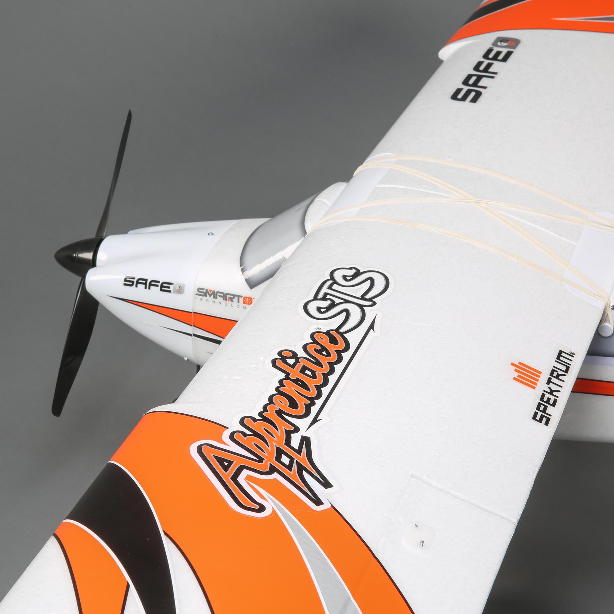 E flite Apprentice STS 1.5m RTF Smart Trainer with SAFE e Flite