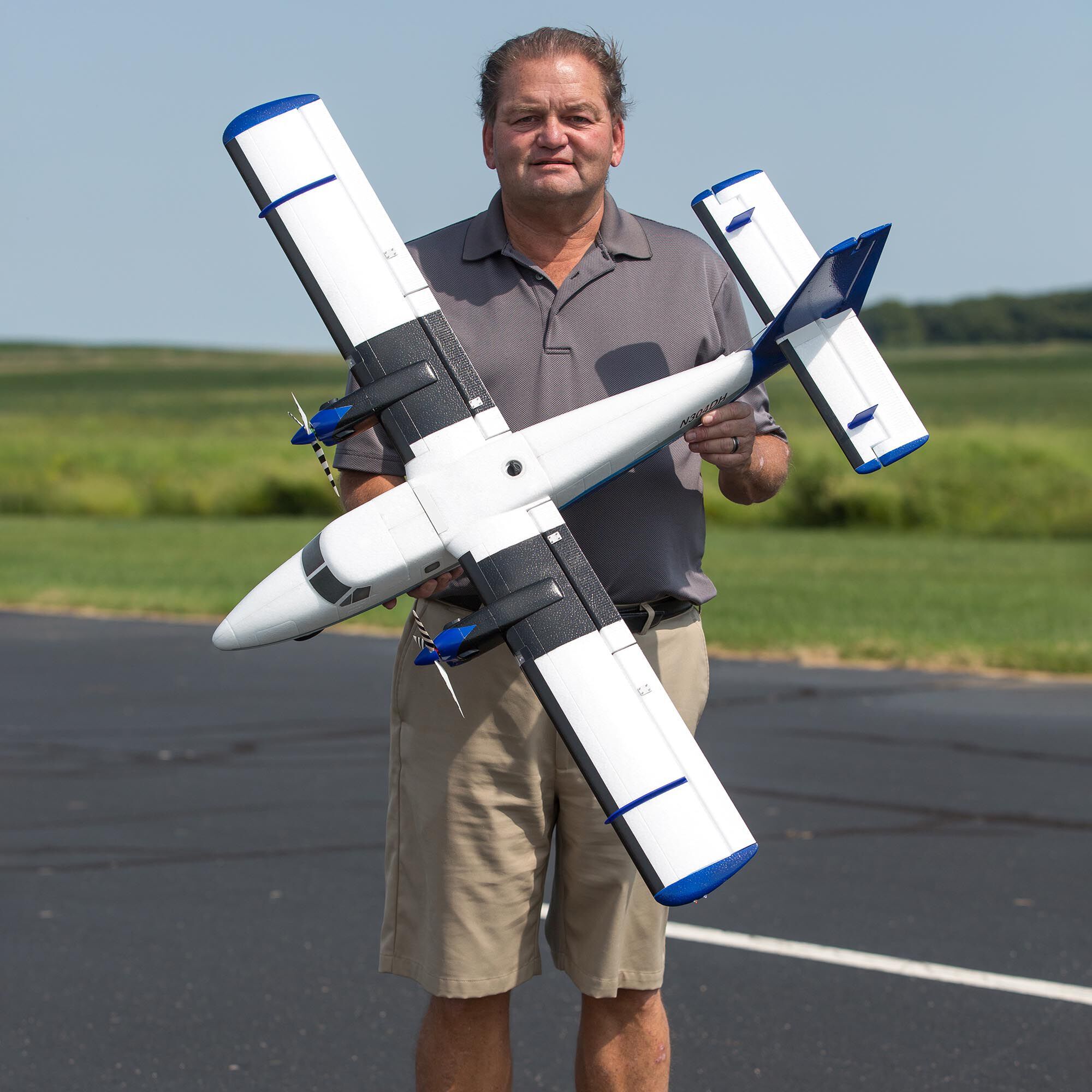 E flite Twin Otter 1.2m BNF Basic with AS3X and SAFE includes