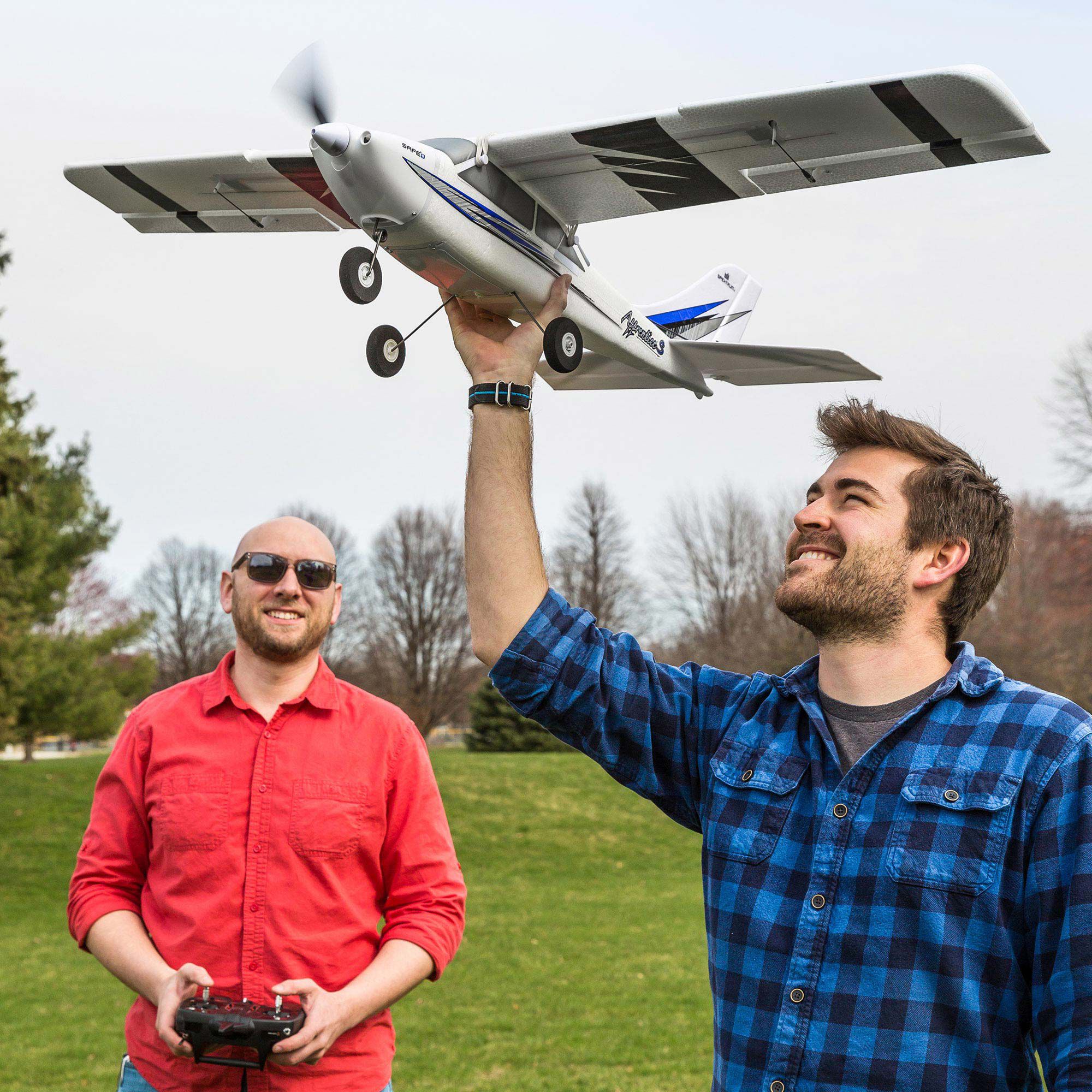 Apprentice model online airplane
