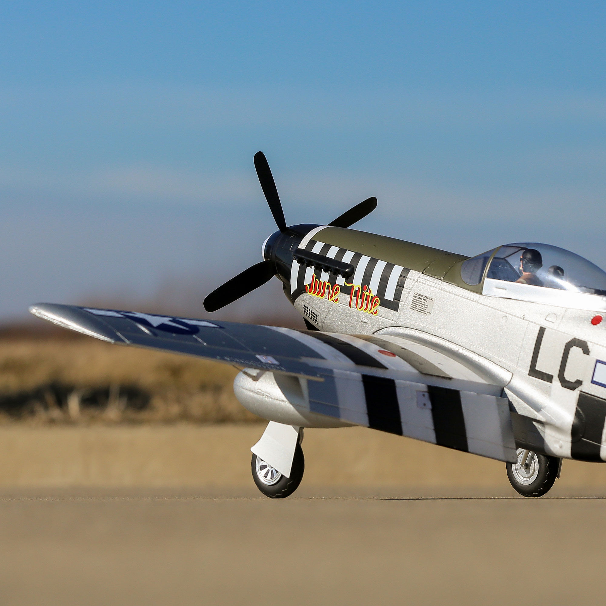 Eflite p51 top