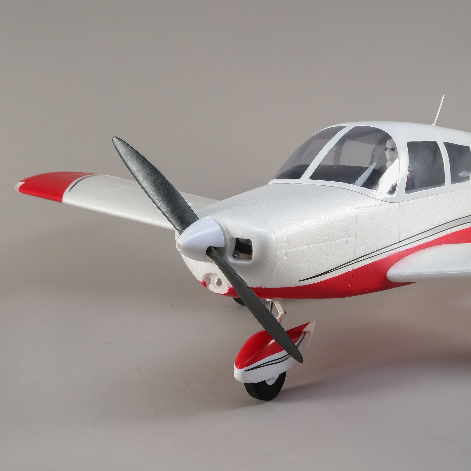 E flite outlet piper cherokee