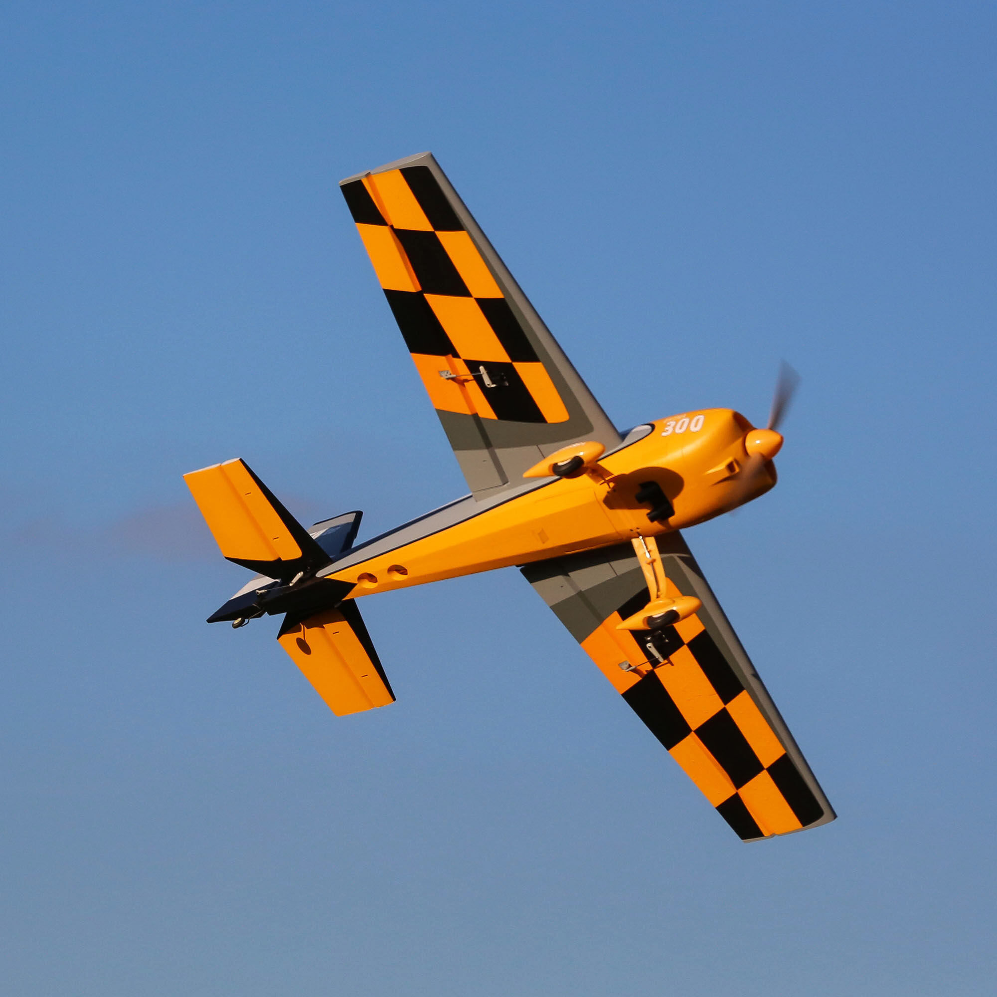 E flite shop extra 300 3d